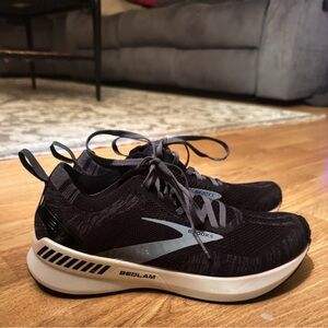 Brooks Bedlam 3.0 Black and Gray Women’s Athletic Shoes Excellent Condition